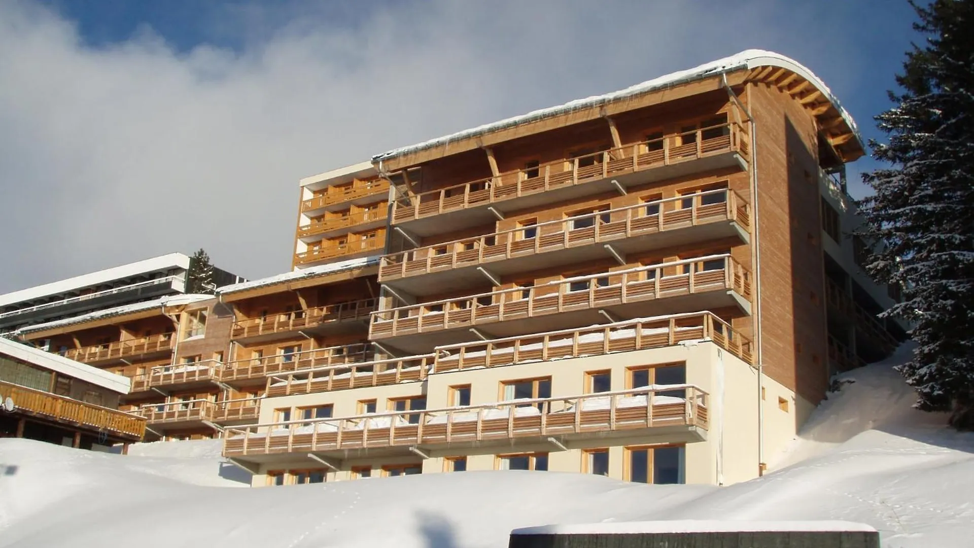 Apartment In Chamrousse With Balcony 0*,